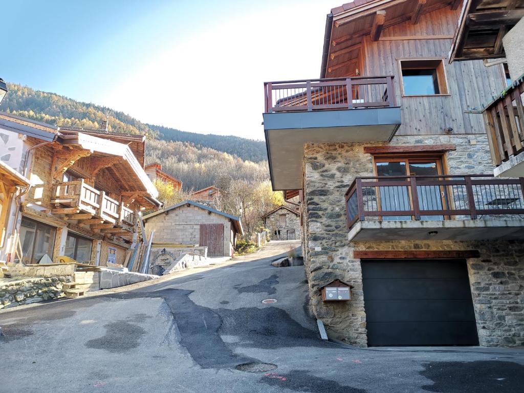 Maison de vacances maison de village au pied des 3 Vallées 30 Rue de la Taillat, Villarlurin, 73600 Villarlurin
