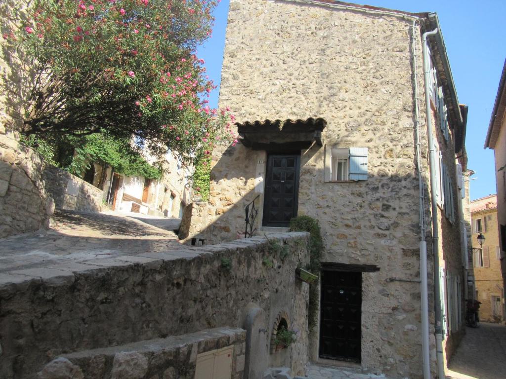 Maison de vacances Maison de village en pierre classée 14 Rue Longue, 83440 Callian