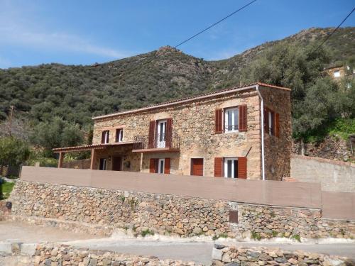 Maison de village située dans le magnifique Golfe de Porto Osani france