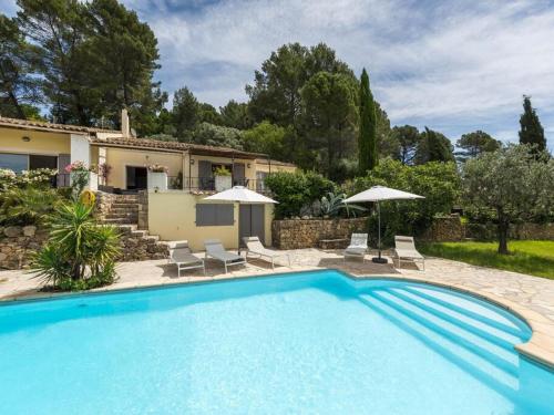 Maison de vacances Maison Draguignan, 5 pièces, 8 personnes - FR-1-660-4 3398 Avenue de Grasse Draguignan