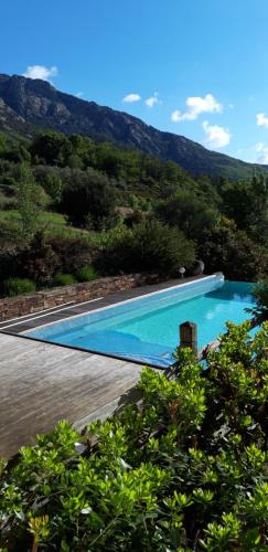 Maison de vacances Maison du Caroux, with a pool with an amazing view Les Coustilles Saint-Martin-de-lʼArçon