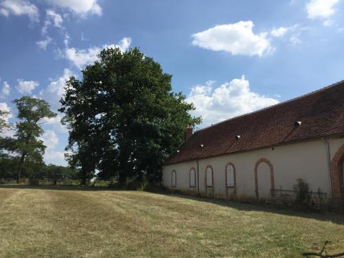 Maison de vacances Maison du Fermier feuilloux Épineuil-le-Fleuriel