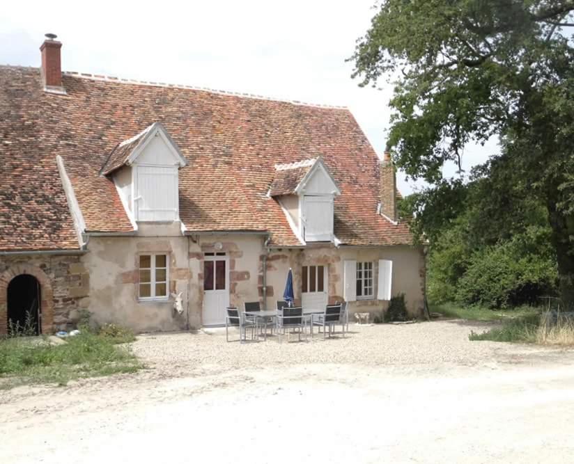 Maison de vacances Maison du jardinier Feuilloux, 18360 Épineuil-le-Fleuriel