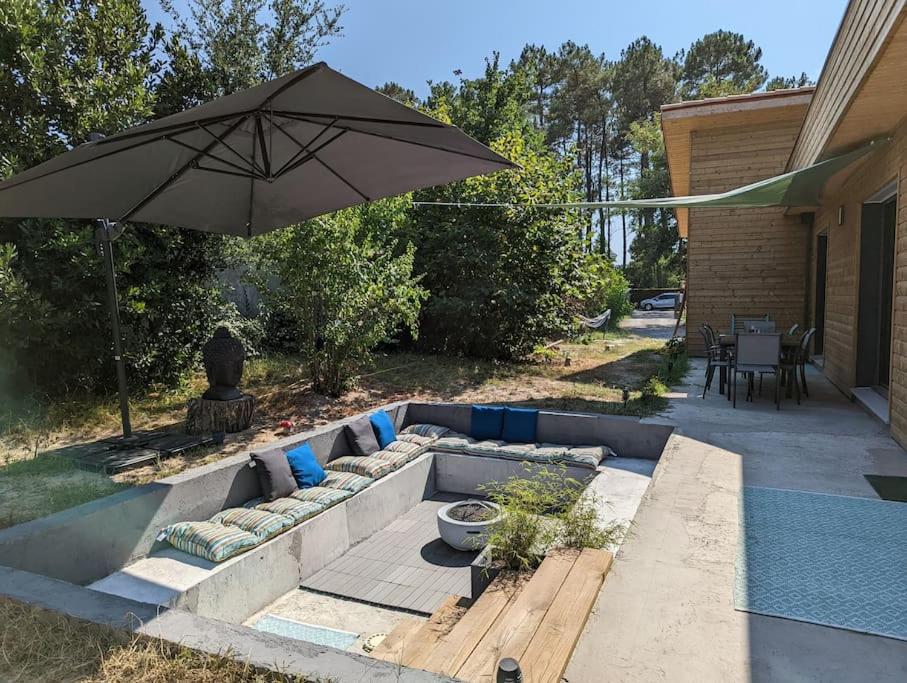 Maison de vacances Maison en bois chaleureuse avec bain nordique 922 Route de l'Océan, 40260 Linxe