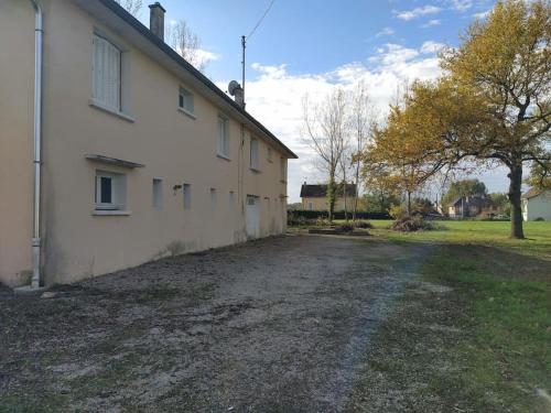 Maison entière avec parking et jardin Rancy france