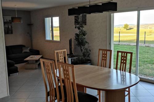 Maison de vacances Maison entière de plein pied avec vue panoramique. 325 route de martelou Venteuges