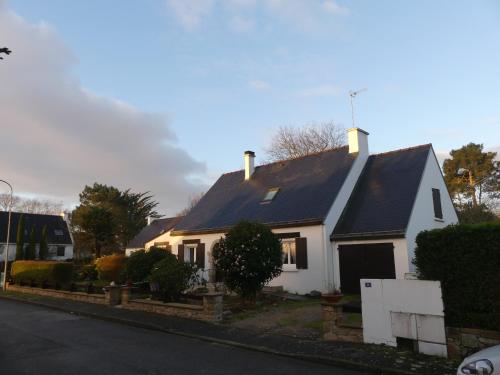 Maison familiale avec grand jardin - proche mer Crach france