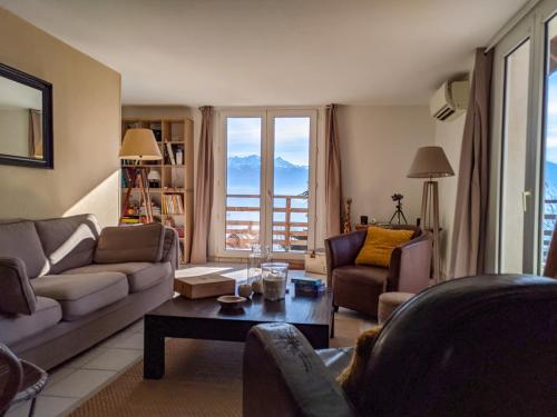 Maison familiale en montagne avec vue merveilleuse sur le massif de Belledonne Saint-Bernard france