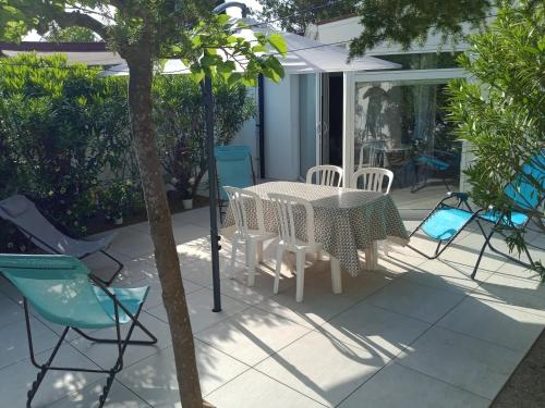 Maison de vacances Maison Jardin Wifi - 100 m plage sauvage - 20 min Perpignan 265 Village des Sables Torreilles