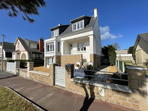 Maison Jullouville, 7 pièces, 9 personnes - FR-1-361-164 Jullouville france