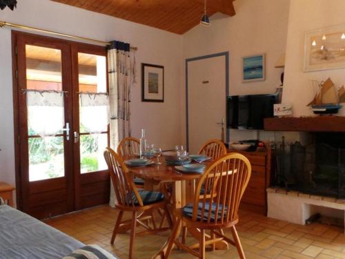 Maison de vacances Maison L'Herbaudière, 3 pièces, 4 personnes - FR-1-224B-109 1 Residence Hameau Des Pecheurs - Impasse Des Boissonnelles - LʼHerbaudière