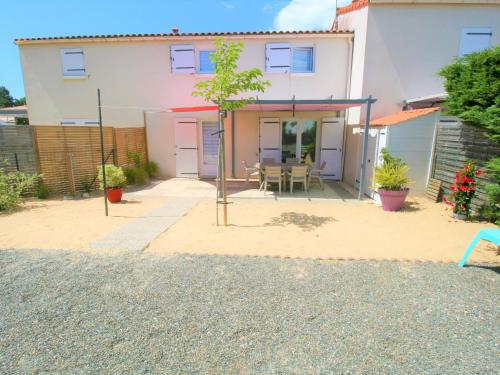 Maison La Tranche-sur-Mer, 3 pièces, 4 personnes - FR-1-22-325 La Tranche-sur-Mer france