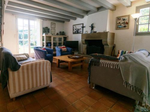 Maison Le Palais, 4 pièces, 6 personnes - FR-1-418-15 Le Palais france