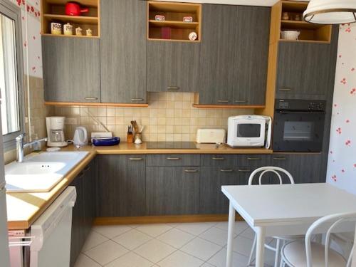 Maison de vacances Maison Les Sables-d'Olonne, 6 pièces, 8 personnes - FR-1-422-39 9 rue de la Pastourelle Les Sables dʼOlonne