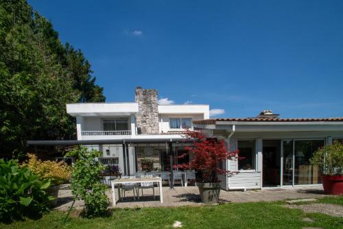 B&B / Chambre d'hôtes Maison Lucilda 4 Allée Lucildo Pessac