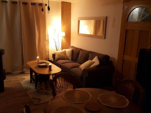 Maison de vacances Maison Matafelon-Granges, 3 pièces, 4 personnes - FR-1-654-3 31 rue des radeliers Thoirette