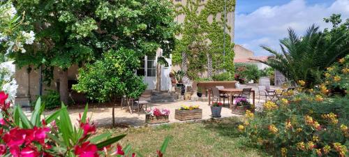 B&B / Chambre d'hôtes Maison Matisse 290 Avenue Du Stade Saint-Nazaire-dʼAude