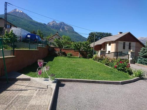 Maison mitoyenne avec terrasse Villar-Saint-Pancrace france