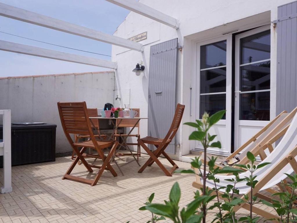 Maison de vacances Maison Noirmoutier-en-l'Île, 3 pièces, 4 personnes - FR-1-224B-675 4 Bis Rue De La Croix Champion -  -, 85330 Noirmoutier-en-l\'Île