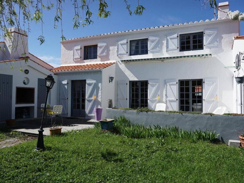 Maison de vacances Maison Noirmoutier-en-l'Île, 5 pièces, 6 personnes - FR-1-224B-453 22 Rue Des Carrieres - EntrÃ©e Par La Rue Du Trere -, 85330 Noirmoutier-en-l\'Île