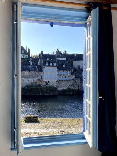 Appartement Maison pêcheur sur la Dordogne 13 Quai Lestourgie Argentat