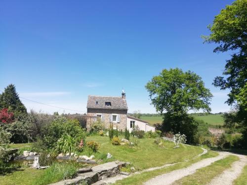 maison piscine privée proche de Rodez Cassagnes-Bégonhès france