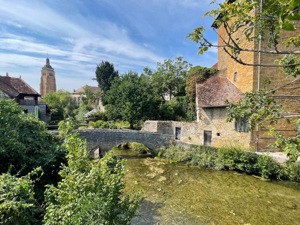 Maison de vacances Maison près de la rivière 44 Rue de Faramand, 39600 Arbois