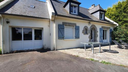 Maison proche forêt et mer Saint-Donan france