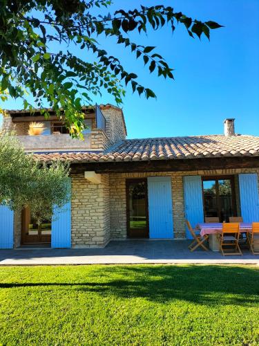 Maison Provençale Mollégès france