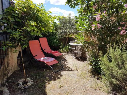 Maison provençale en pierre naturelle à Gigondas Gigondas france