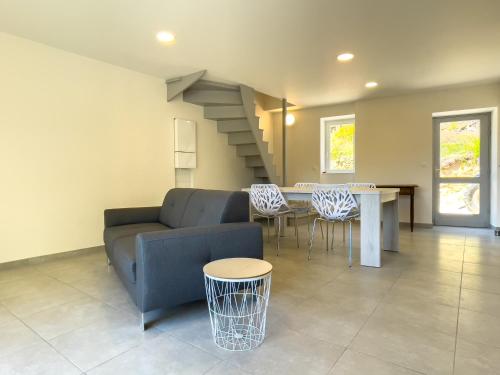 Appartement Maison rénovée tranquille dans petit coin de verdure Les Fanges Châteauneuf-de-Vernoux