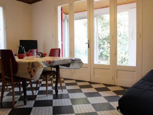 Maison de vacances Maison Saint-Pierre-d'Oléron, 2 pièces, 4 personnes - FR-1-246A-367 37 Rue De La Braque -  - La Cotinière