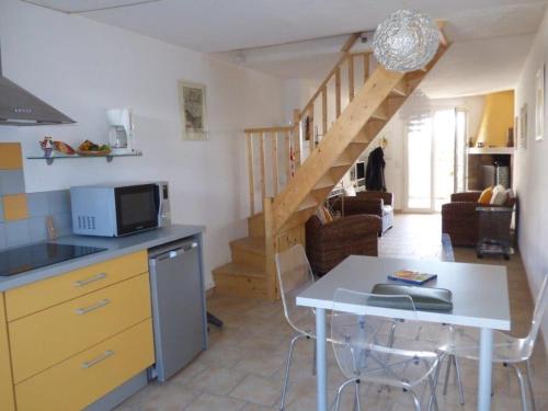 Maison de vacances Maison Saintes-Maries-de-la-Mer, 3 pièces, 5 personnes - FR-1-475-38 37 Rue Marcel Carriere -  - Les Saintes-Maries-de-la-Mer