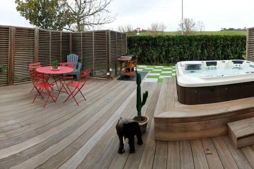 Villa MAISON STANDING -JACUZZI - TERRASSE - PLANCHA 17 Rue du Collège Saint-Orens-de-Gameville