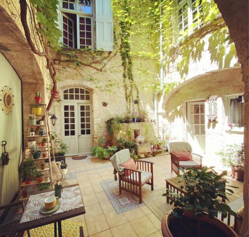 Maison & Table d hôtes - Hôtel de Vigniamont Pézenas france