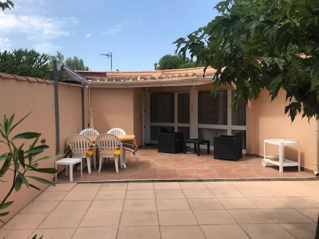 Maison de vacances Maison Torreilles, 3 pièces, 4 personnes - FR-1-530-37 Village des sables, 66440 Torreilles