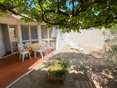 Maison de vacances Maison Torreilles, 3 pièces, 6 personnes - FR-1-530-45 Village des Sables Torreilles