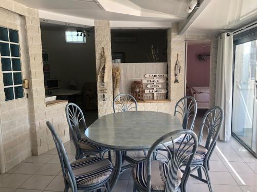 Maison de vacances Maison Torreilles, 4 pièces, 6 personnes - FR-1-530-36 Village des sables Torreilles