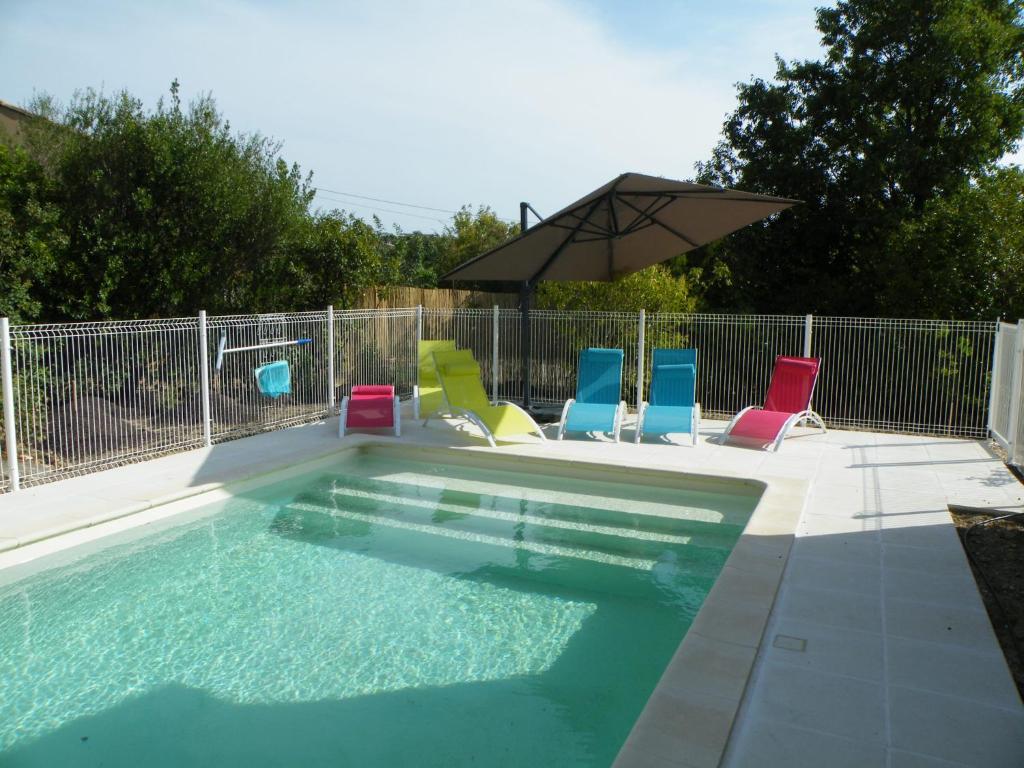 Villa Maison tout confort avec piscine à Bedarrides 6 Lotissement Henri Tort, 84370 Bédarrides