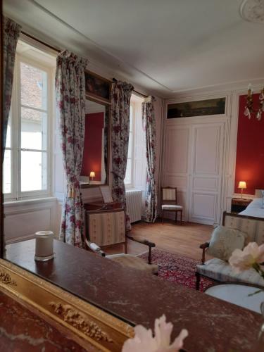 B&B / Chambre d'hôtes Maison Zola 13 Rue Emile Zola Saint-Amand-Montrond