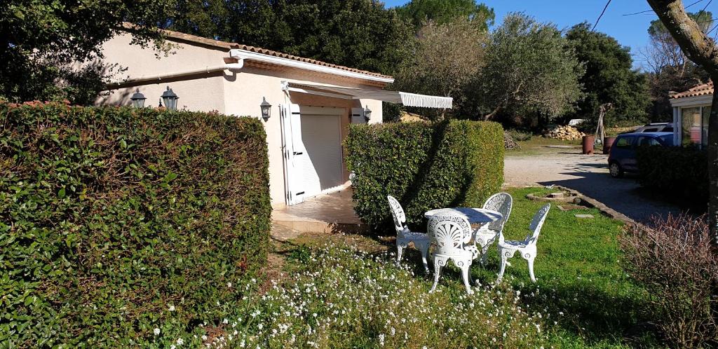 Maison de vacances Maisonnette Lou Chicoulon Cros de la Martine, 84830 Sérignan-du-Comtat