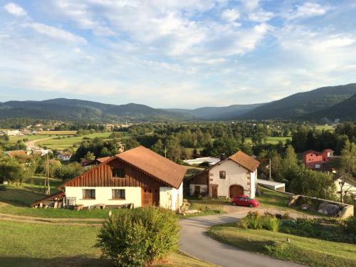 Maisonnette vue sur la montagne Vagney france