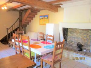 Maisons de vacances à 12 kms ANGOULEME,,,maison,,2ch,,, pour 6pers max,,internet,,calme,,parkingSSS gratuitSSS ! Le Bourg 16440 Sireuil -1