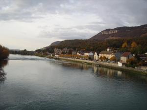 Maisons de vacances A deux pas du Rhone 59, grande rue 01150 Sault-Brénaz Rhône-Alpes