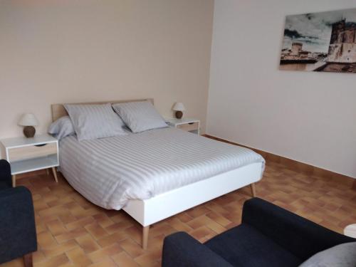 Apartment in Rochefort near the thermal baths