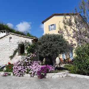 Maisons de vacances Bastide Marie Antoinette 15 Rue Marechal Joffre 06480 La Colle-sur-Loup Provence-Alpes-Côte d\'Azur