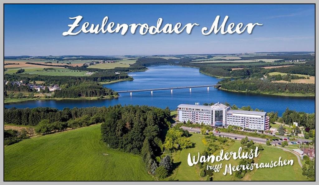 Maisons de vacances Bungalow direkt am Wasser Bungalowdorf Zadelsdorf 07937 Stelzendorf