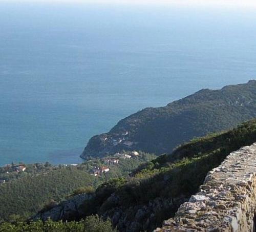 Casa do Farol da Arrábida