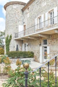 Maisons de vacances Château De Chaussy 64 Avenue de vallon 07120 Ruoms Rhône-Alpes