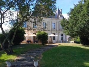 Maisons de vacances Chateau du Breuil Le Breuil 49750 Beaulieu-sur-Layon Pays de la Loire